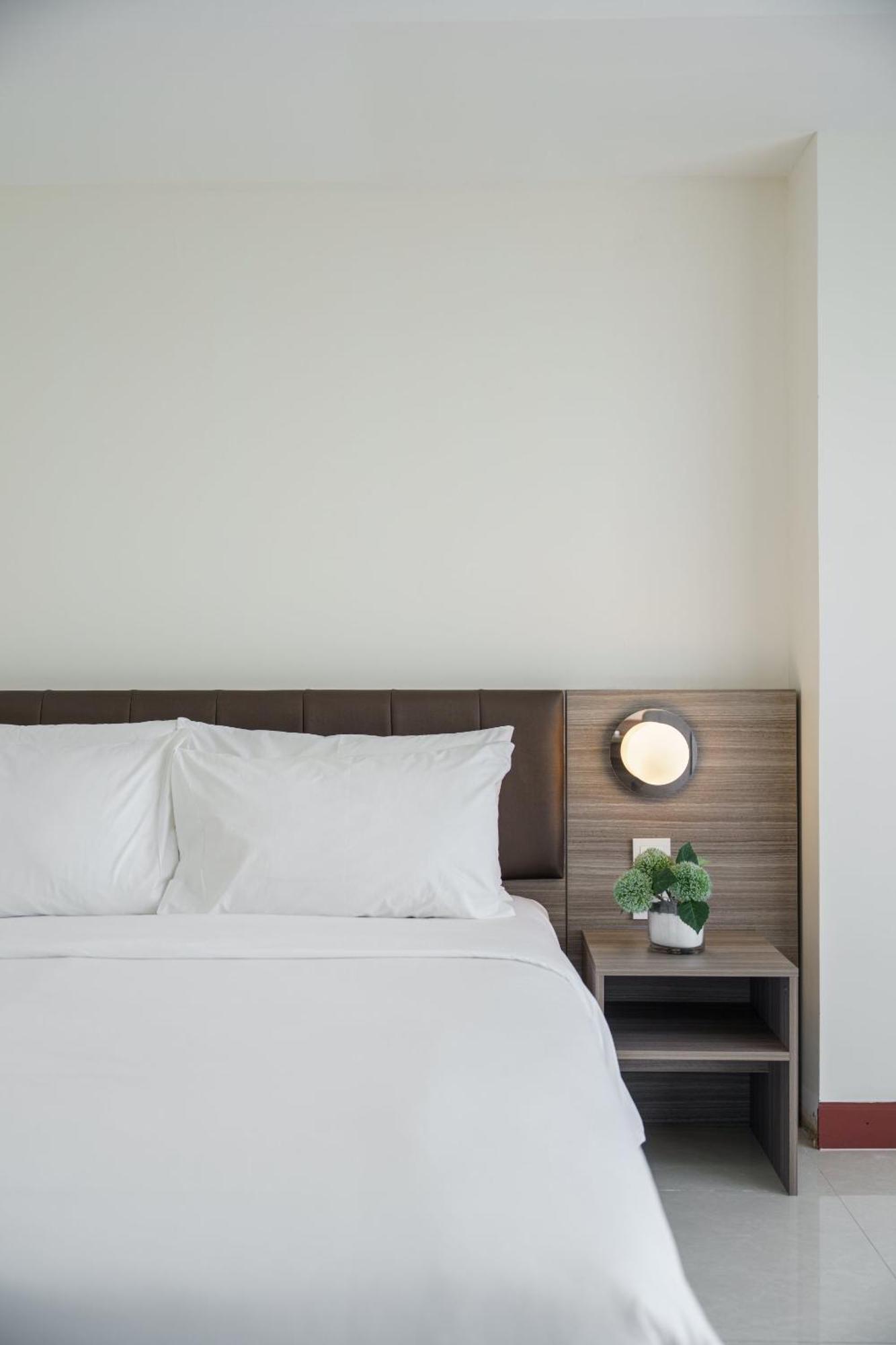 Surestay By Best Western Iconic Suvarnabhumi Bang Bo Екстер'єр фото